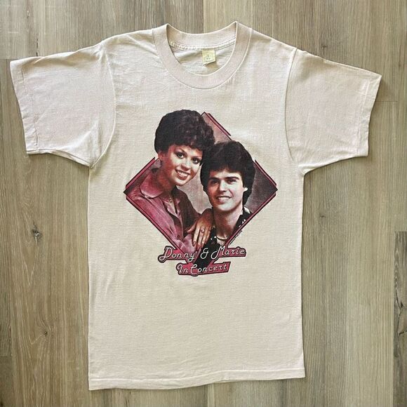Vintage 1978 Donny & Marie Osmond in Concert Tan Single Stitch T-Shirt Small - Picture 1 of 8